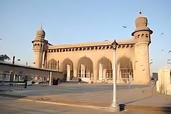 Allama Iqbal Open University Hyderabad Campus building front view