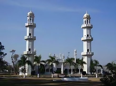Allama Iqbal Open University Jhelum Campus building front view